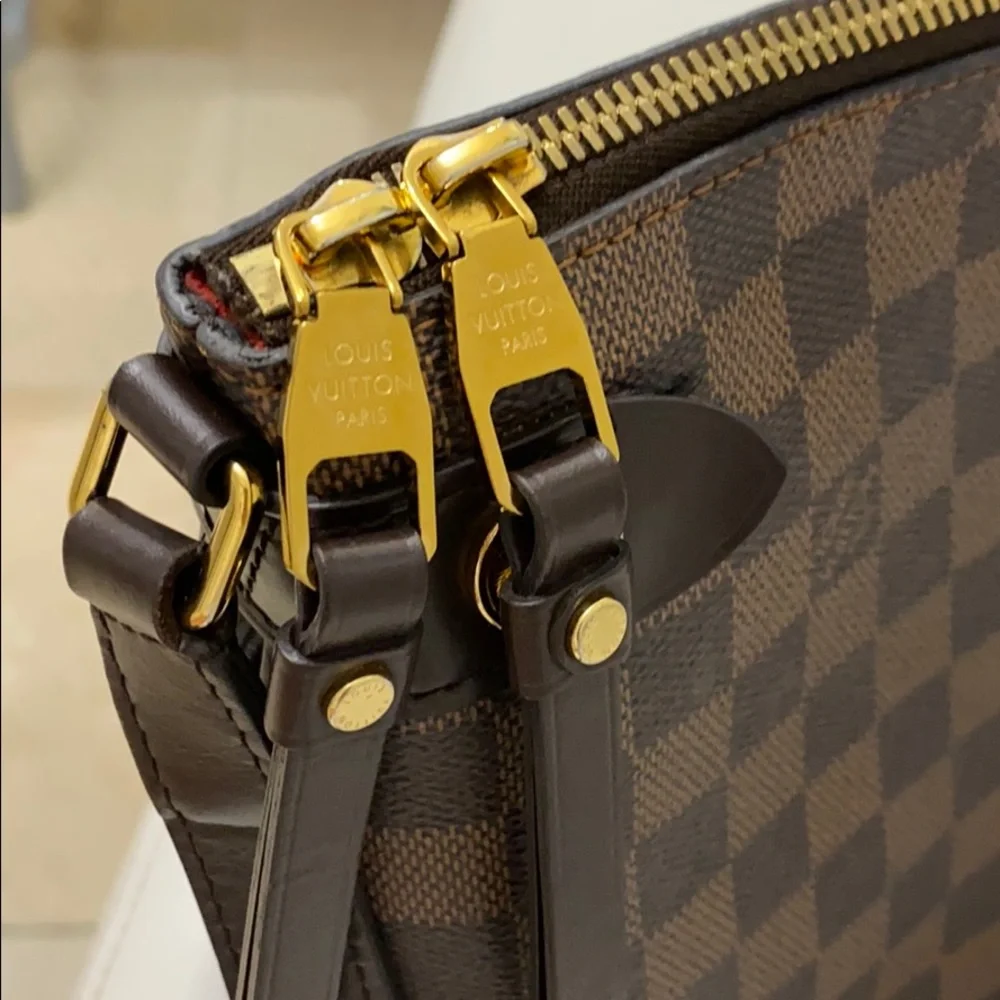 Louis Vuitton pre owned